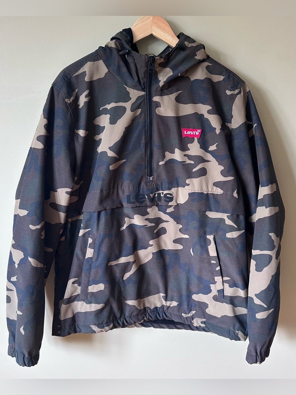 Levi's Camo Half-Zip Anorak Jacket - Size Medium